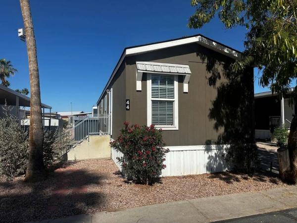 Photo 1 of 2 of home located at 941 E. Monroe Ave. Lot #44 Buckeye, AZ 85326