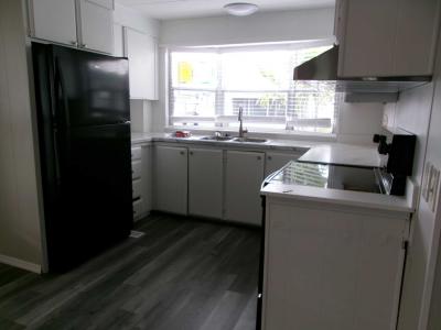 Photo 3 of 13 of home located at 7100 Ulmerton Rd Lot 281 Largo, FL 33771