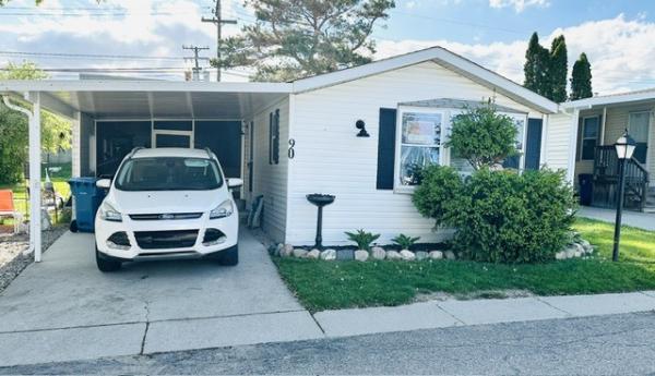 Photo 1 of 2 of home located at 90 Bobolink Rochester Hills, MI 48309