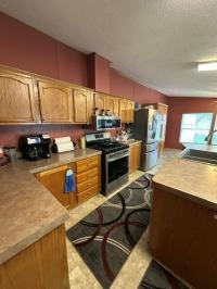 1999 Victoria Mobile Home