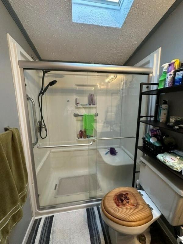 1999 Victoria Mobile Home