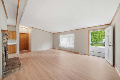 Photo 3 of 29 of home located at 704 Hidden River Dr. Adrian, MI 49221