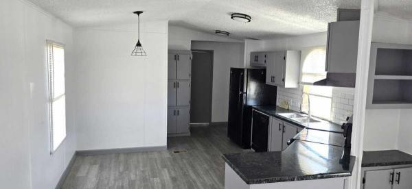 1993 MFHM Manufactured Home
