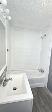 1993 MFHM Manufactured Home