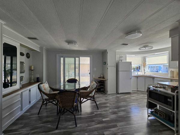 1979 2BD/2BA Manufactured Home