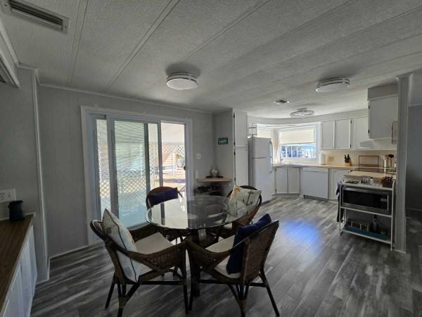 1979 2BD/2BA Manufactured Home