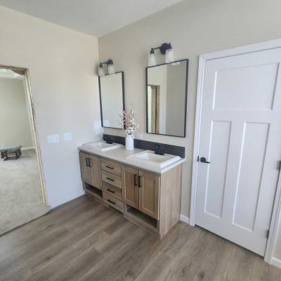 Photo 4 of 7 of home located at 1712 Pella Avenue Oskaloosa, IA 52577