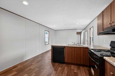 Photo 5 of 16 of home located at 600 Ermine Road #629 West Columbia, SC 29170