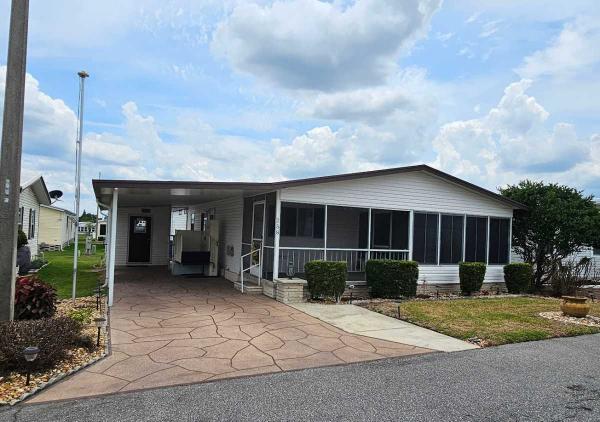 Photo 1 of 2 of home located at 258 Lake Huron Dr Mulberry, FL 33860