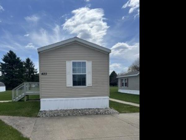 Photo 1 of 2 of home located at 423 Farm Cadillac, MI 49601