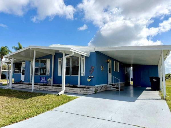 Photo 1 of 2 of home located at 3924 Maple Leaf Lane Ellenton, FL 34222