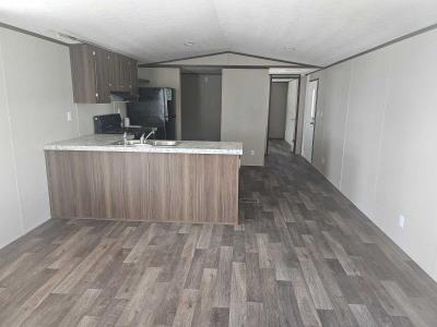 Photo 4 of 13 of home located at 9501 E Broadway Rd #174 Mesa, AZ 85208