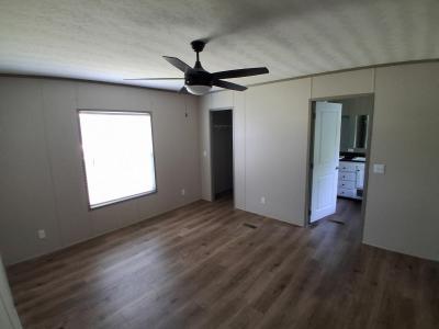 Photo 3 of 14 of home located at 175 Oak Crest Dr Weatherford, TX 76087