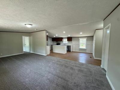 Photo 3 of 15 of home located at 138 Brannon Montgomery Rd Mauk, GA 31058