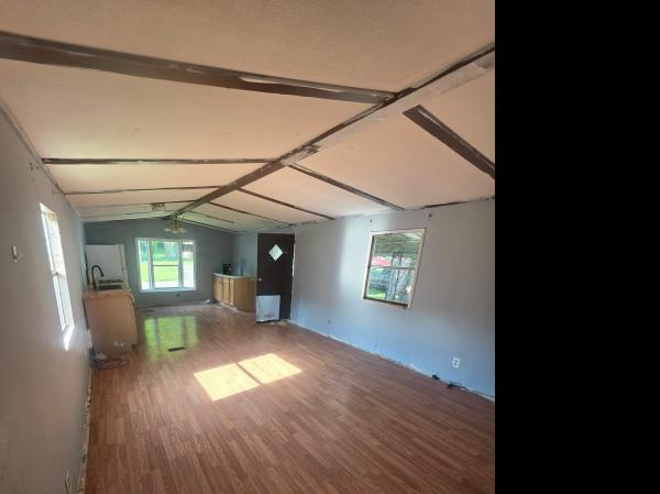 1986 PINE RIDGE Manufactured Home