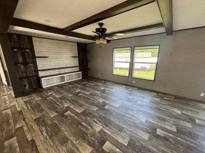 Photo 4 of 13 of home located at 12155 Us Hwy 69 N Tyler, TX 75706