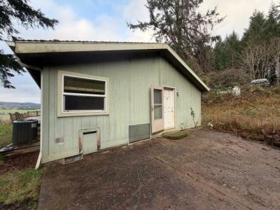 Mobile Home at 49130 NW Ruby Ln Forest Grove, OR 97116