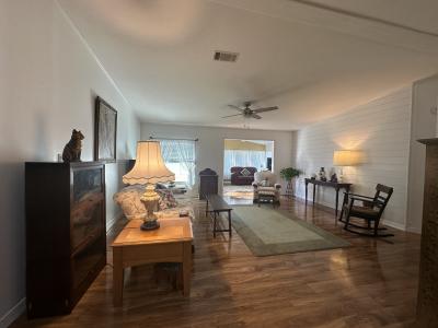Photo 4 of 20 of home located at 1769 Poppy Circle Lakeland, FL 33803
