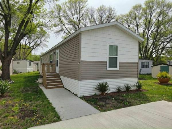2024 Clayton Homes - Redwood Falls Mobile Home For Sale
