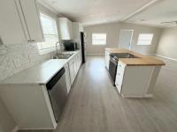1985 PALM Manufactured Home