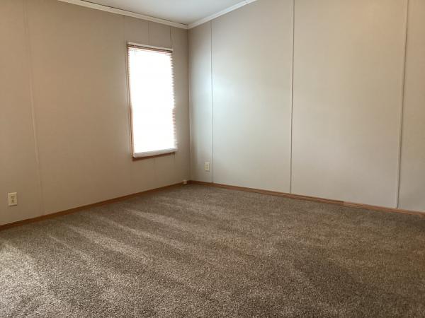 1986 Schult M220764AB Mobile Home
