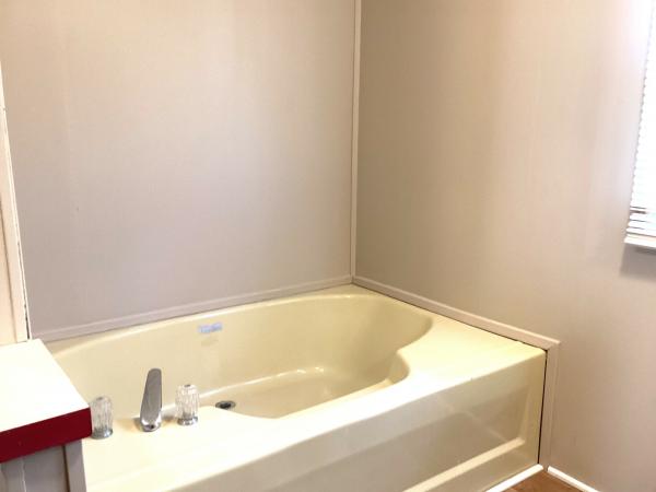 1986 Schult M220764AB Mobile Home