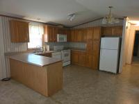 2002 Highland mobile Home
