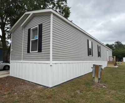 Photo 3 of 14 of home located at 5570 Connie Jean Road, #50 Jacksonville, FL 32222