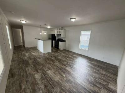 Photo 4 of 14 of home located at 5570 Connie Jean Road, #50 Jacksonville, FL 32222