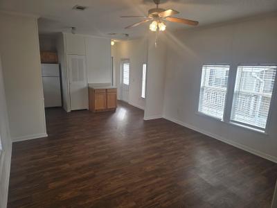 Photo 3 of 9 of home located at 2781 Suni Pines Blvd Jacksonville, FL 32250