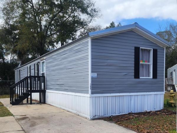 1998 OakW Mobile Home For Sale