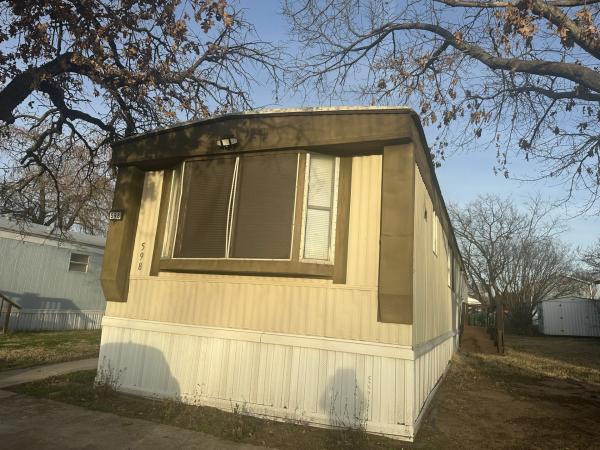 1985 Fleetwood SANDPOINTE Mobile Home