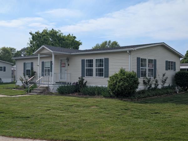 1992 VIHO Mobile Home For Sale
