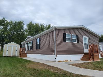 Photo 2 of 11 of home located at 216 E Ross Ct Highland, MI 48357