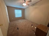 2005 326 Mobile Home