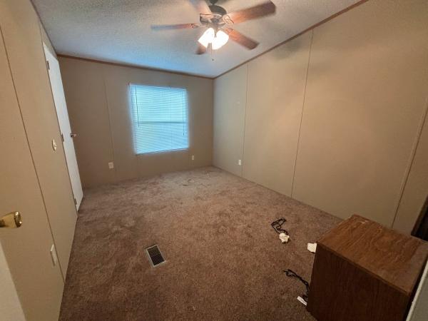 2005 326 Mobile Home