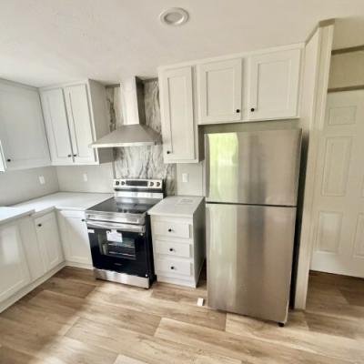 Photo 4 of 23 of home located at 117 Lucy Ln. Raeford, NC 28376