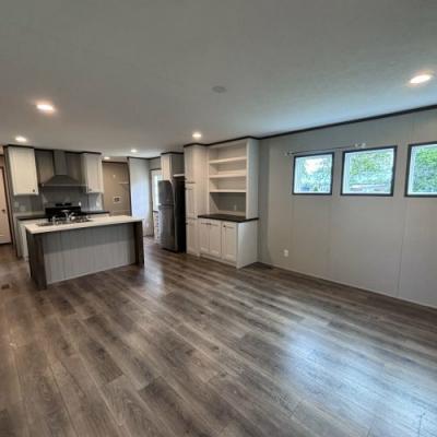 Photo 3 of 24 of home located at 9901 State Road 3 #0075 Muncie, IN 47303