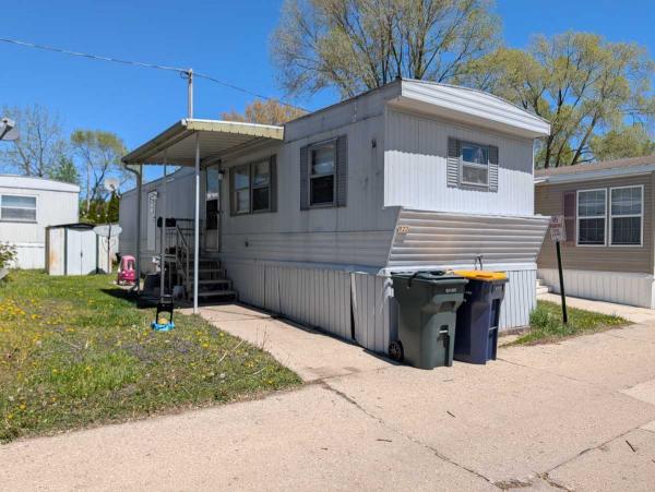 1976 Mobile Home