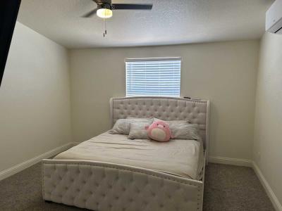 Photo 5 of 20 of home located at 649 N 68th Lane #92 Phoenix, AZ 85043
