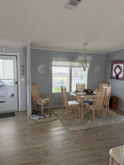 Photo 4 of 34 of home located at 5601 Duncan Rd #65 Punta Gorda, FL 33982