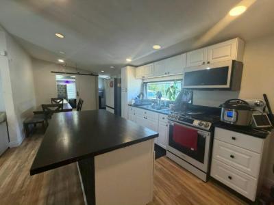 Photo 3 of 10 of home located at 2043 Scranton Ave Orlando, FL 32826