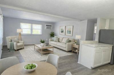 Photo 3 of 5 of home located at 1375 Pasadena Ave. S., #224 South Pasadena, FL 33707