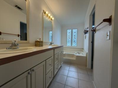 Photo 3 of 13 of home located at 115 Arianna Way Auburndale, FL 33823