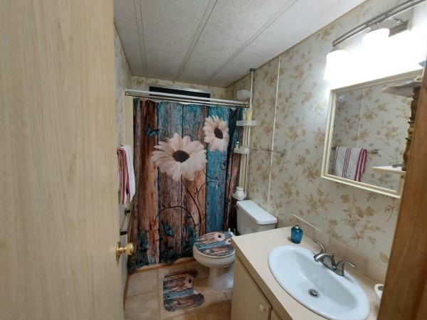 1985 Fleetwood Barrington Manufactured Home