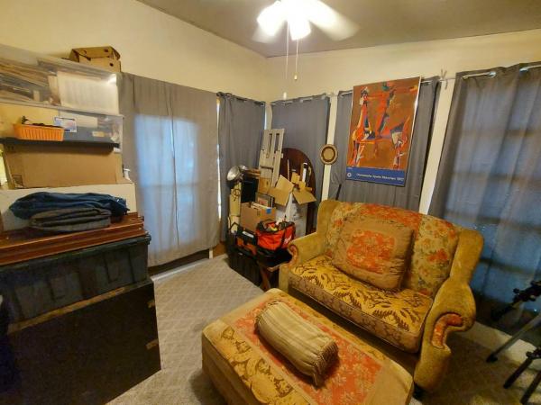 1985 Fleetwood Barrington Manufactured Home