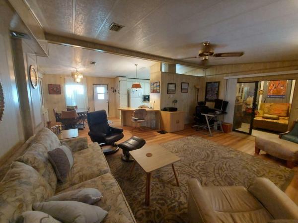 1985 Fleetwood Barrington Manufactured Home