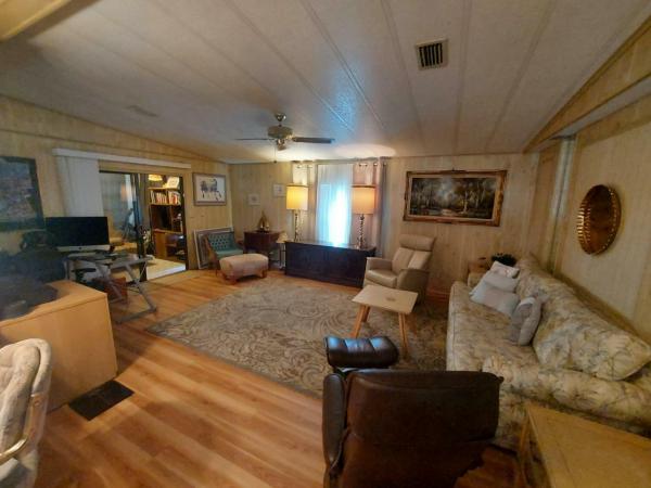1985 Fleetwood Barrington Manufactured Home