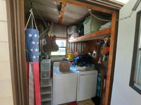 1985 Fleetwood Barrington Manufactured Home