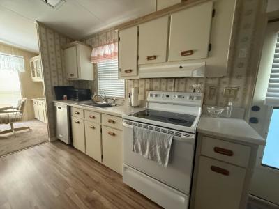 Photo 4 of 12 of home located at 5965 Essex Lane Lot 189 Sarasota, FL 34233
